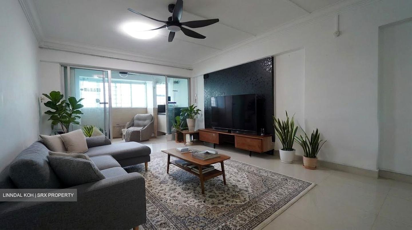 Blk 245 Tampines Street 21 (Tampines), HDB Executive #507939511
